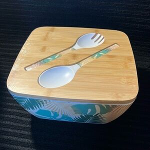 Serving bowl with Lid Utensils/ cutting board top